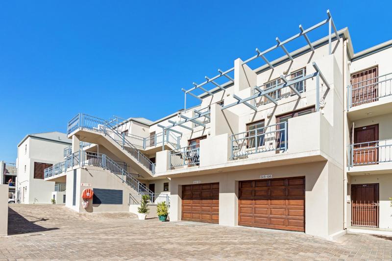 2 Bedroom Property for Sale in Sea Point Western Cape